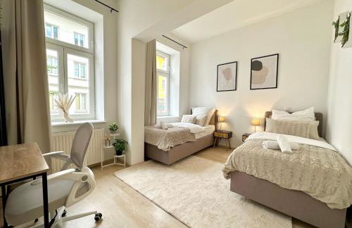 LIVA Stays Schwerin Zentrum - 4 Ferienwohnungen mit Küche und WLAN - Nähe Hauptbahnhof - Ideal für Familien & Monteure - Foto 7