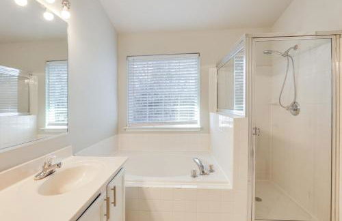 5 Mi to Show Place Arena Quiet Townhome with Patio - Foto 15