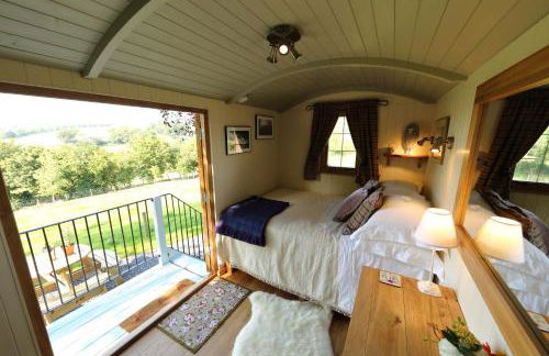 Upper Gelli Luxury Holiday Lodge, Converted Dairy & Cosy Shepherds Huts - Photo 63