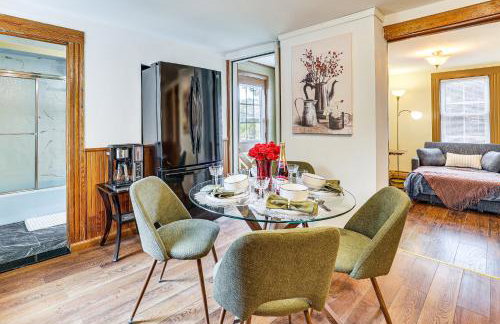 1 Mi to Main St Riverside Torrington Apt with Yard - Foto 3