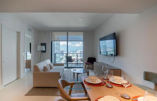 Apartment in New Luxury Condo in Downtown - Photo 8