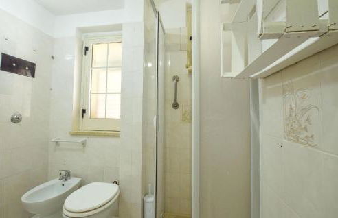 Stunning Apartment In Marina Di Caronia - Foto 13