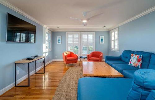 Backyard Oasis- Steps 2 Beach, Private Pool & Bar, Sleeps 16, 7 Bedrooms 5 and a half bathrooms "The Lucky Penny" - Foto 52