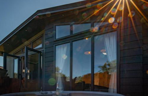 Dewin Bach - Luxury Lodge, Hot Tub, Close to Beach - Photo 86