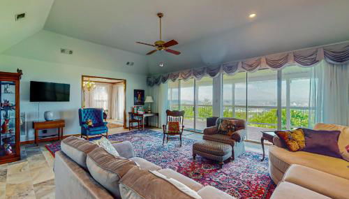 Hilltop Holiday - Foto 3