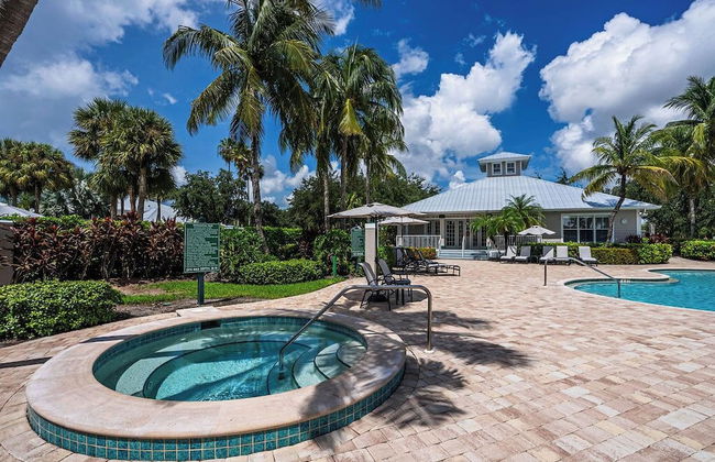Catina Vacation Rental: Bright 2-BR Condo with Lake Views. Located in Lely Resort with Pool, Hot Tub, and Golf Access. Ideal for Golfers and Beachgoers, Minutes from Naples and Marco Island - Foto 20