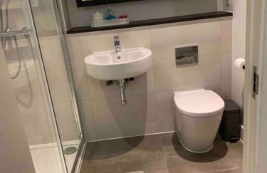 Lovely En-suite Flat with Balcony and Parking. - Foto 5