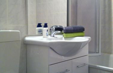 Apartment STERNE - Parkplätze, Tram & Supermarkt direkt vor der Tür - Foto 7