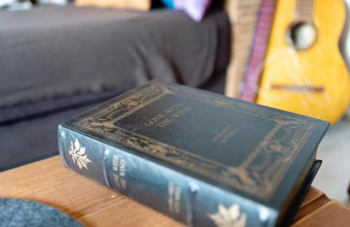 Wildwest Lounge - Photo 21