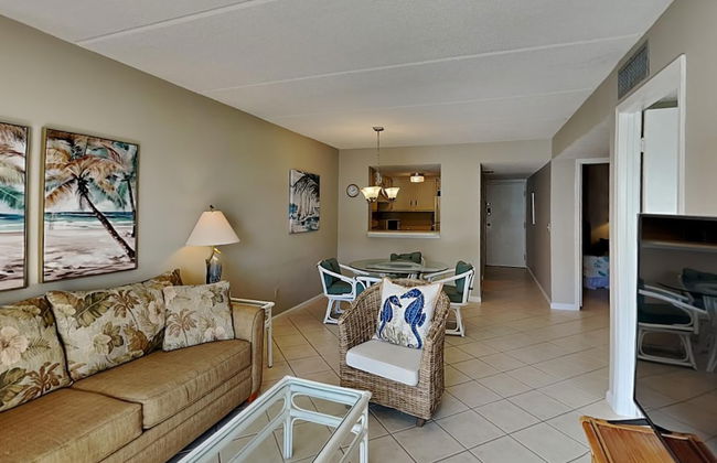 Ocean & Racquet by Distinctive Beach Rentals - Photo 19