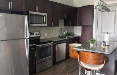 The Link & Lounge, Close to Everything - Foto 18