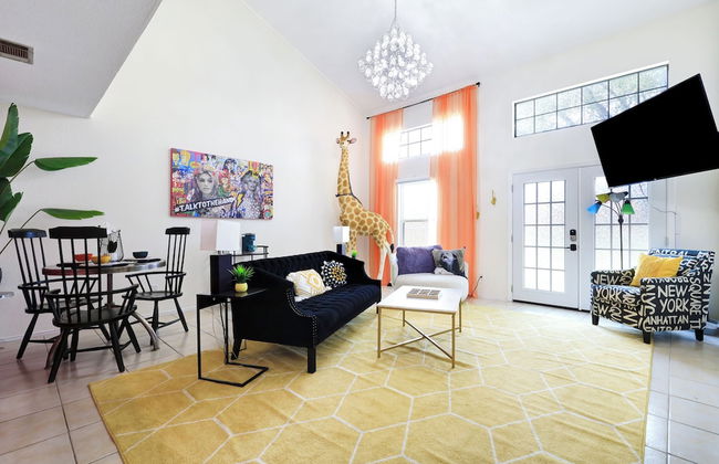 Graffiti and Glam Wonderland - Foto 1