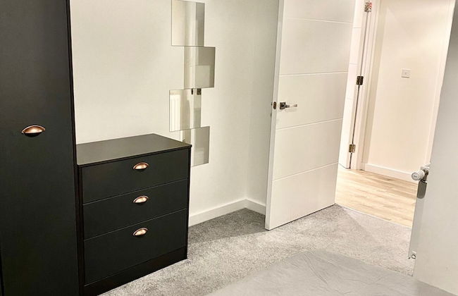 Captivating 2-bed Apartment in London - Foto 18