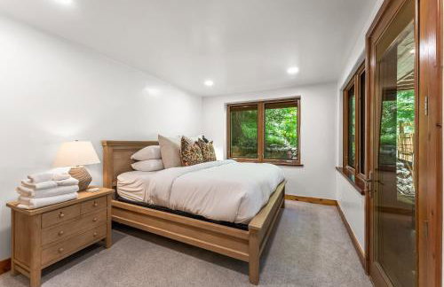 Carpe Montem - Modern, Views, Large Deck, Hot Tub, Private - Foto 17