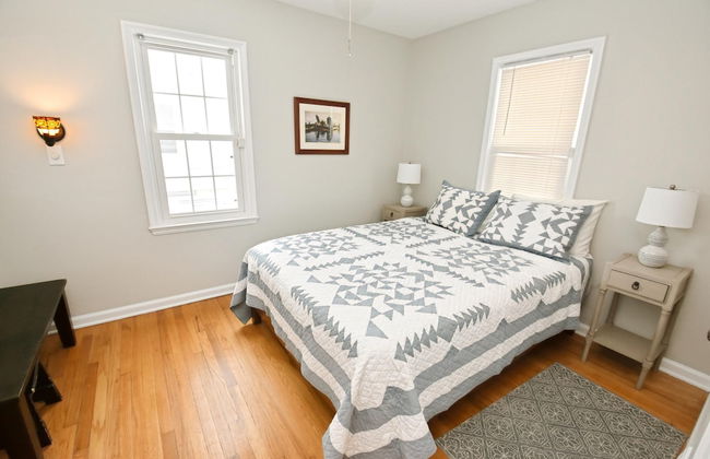 3 Bedroom Home 7 Blocks From ND Firepit 54231 - Foto 9