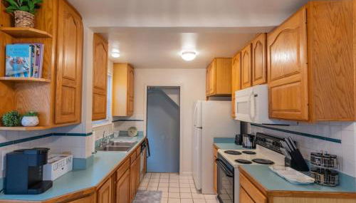 4 Bedroom 2 and a half bath that Sleeps 8 Near it all Ford Telegraph - Foto 4