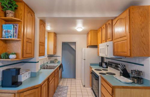 4 Bedroom 2 and a half bath that Sleeps 8 Near it all Ford Telegraph - Foto 4