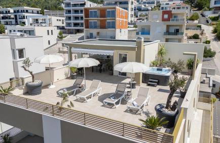 Penthouse Apartment Golden View with private Jacuzzi and 100m2 terrace by Makarska Exklusiv - Foto 12