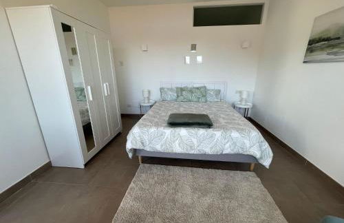 Reflections At The Lake - Foto 5