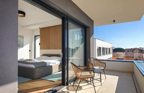 Villa Levita with Pool - Photo 29