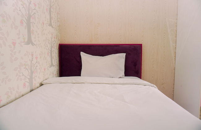 Fancy And Nice 2Br At Gading Greenhill Apartment - Photo 2