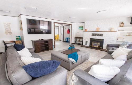 Lazy Duck Inn #30 The Lucky Duck House, a cozy 2-bedroom retreat 1 min from Yellowstone - Foto 2