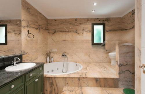 EXCLUSIVA CASA INDEPENDIENTE 16 ppl - Foto 17