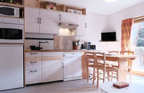 Appartement cosy pour 3 pers, piscine, proche commerces, à Arêches-Beaufort - FR-1-342-131 - Foto 1