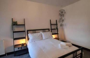 Chic 5 double bedroom house - 15 min to Manchester - Foto 49