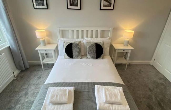 Flat - Sleeps 4 - Pet Friendly - Parking - Foto 6