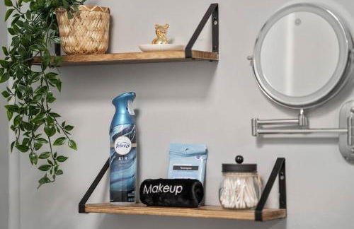 Cozy Bear-Themed Mountain Cabin, Relaxing Hot Tub - Foto 35