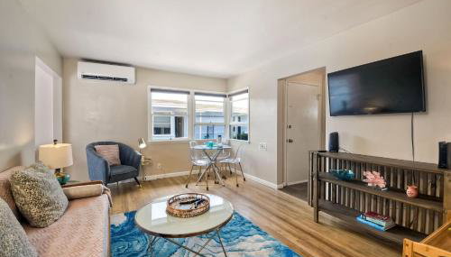 Walk To Beach - EV Charger - Outdoor Dining - 2BR - Foto 4