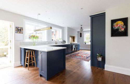 Country Retreat - Sleeps 14 - Large Garden - Photo 28