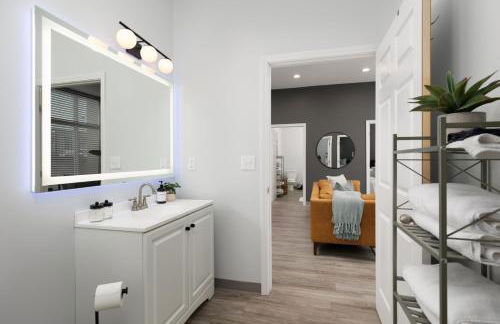 Chic East Nash Condo - Walk to Restaurants Bars and Music - Foto 32