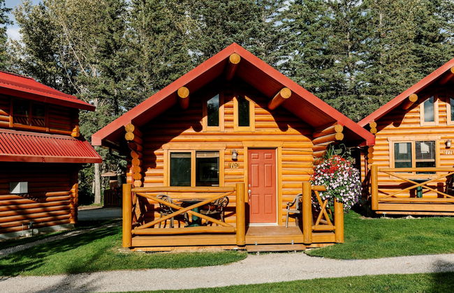 Miette Mountain Cabins - Photo 34