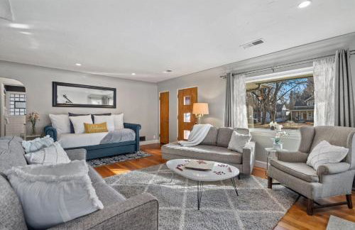 Historic Mountain Ave Bungalow - Walk Everywhere! - Foto 1