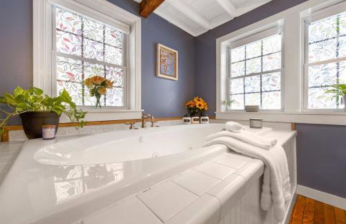 Lake Front-Spa Tub-Fire Pit-Full Kitchen-Canoe - Foto 8