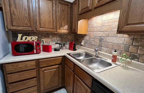 The Red Door 2-bedroom townhouse near VT & RU - Foto 19