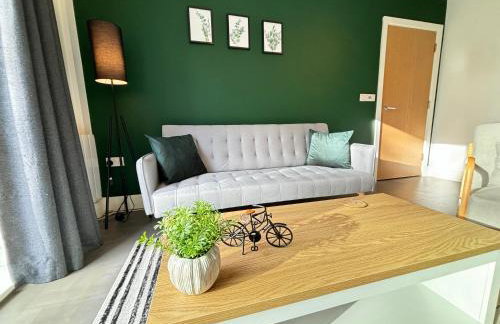 Luxury Canal-side Apartment, Hemel Hempstead, Free parking, Perfect for Contractors - Foto 1