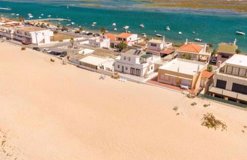 Beach front right on the Sand Luxury semi-detached 3 bed Villa - Foto 4