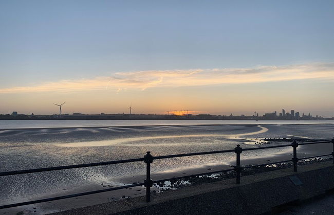 Lovely 2-bed Apartment in Wallasey, Sleeps 4 - Foto 29