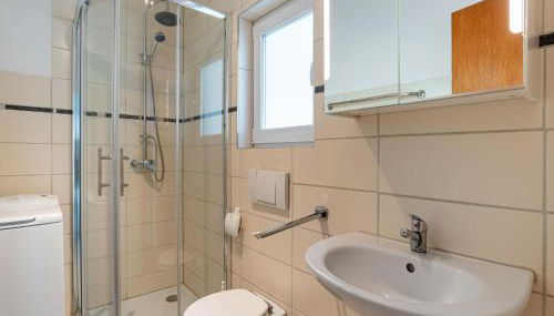 Lakeside Comfort with Balcony - Foto 2