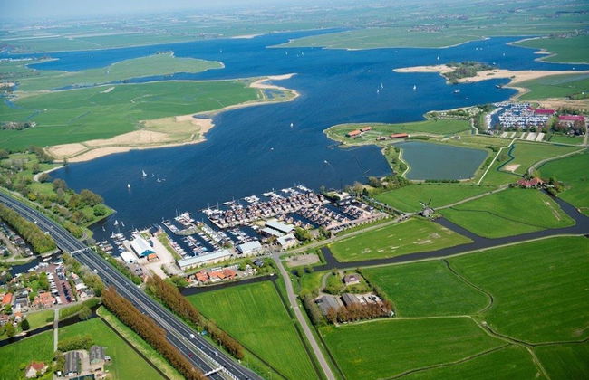 Cozy Houseboat at the Edge of the Marina - Foto 33