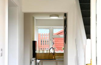 A Luxurious Home with Hot Tub and Man Cave! 9ppl - Foto 63