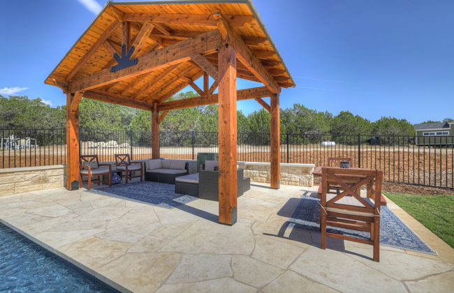 Luxurious Hill Country Retreat With Pool and Firepit! - Photo 50