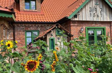 Osada Między Drzewami - Foto 1