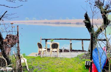 Dascio Lakefront with Private Garden and Parking - Foto 2