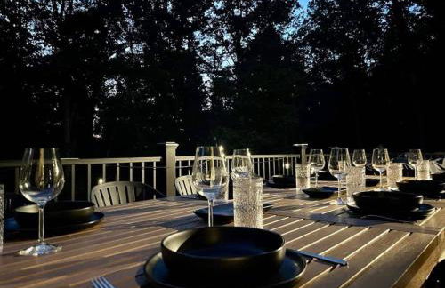 Luxury Mountain Retreat - 4 King Suites & Hot Tub - Photo 43