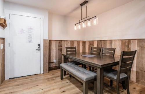 New Listing 2 bedroom +Loft 2 bath Summit E Bldg. #8 condo sleeps 8, Steps to Eagle Lodge/Chair #15 - Foto 18