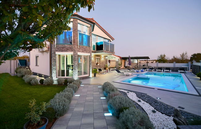 House 1971 - Photo 75